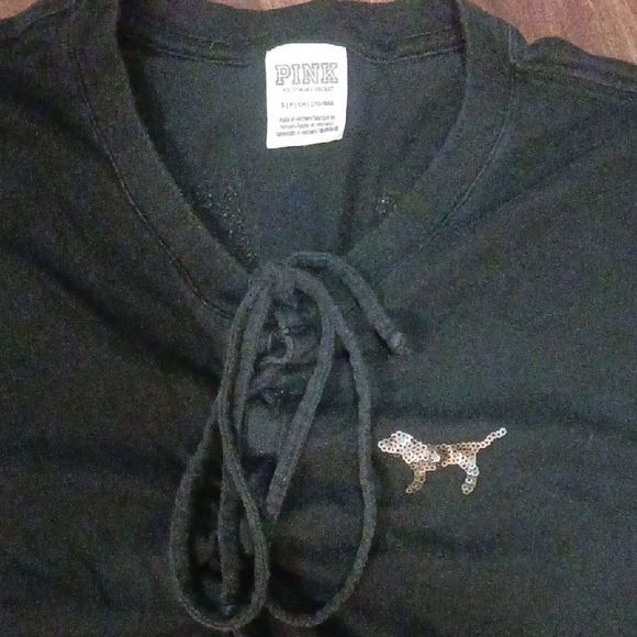 PINK Victoria's Secret Black Short Sleeve Tee - Picture 2 of 5